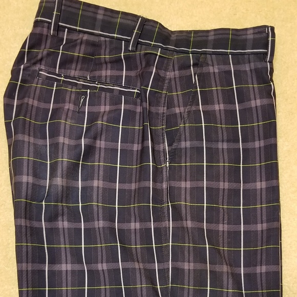 Golf/Sports Shorts - Picture 2 of 3